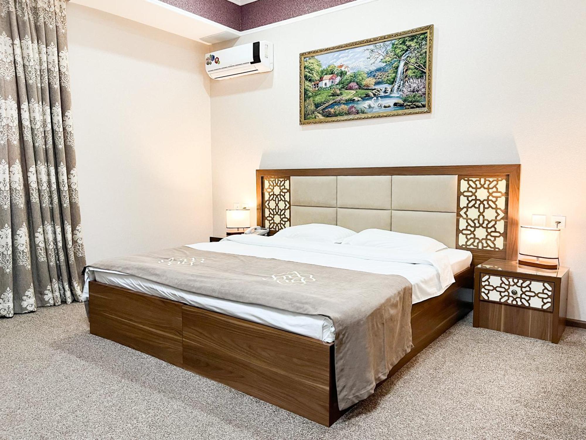 Reikartz Xon Tashkent Hotell Exteriör bild